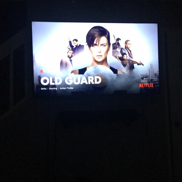 Meet your Posher, Leaford - Picture 1 of 1